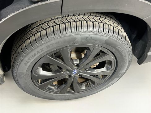 Used 2023 Subaru Forester Sport image 31