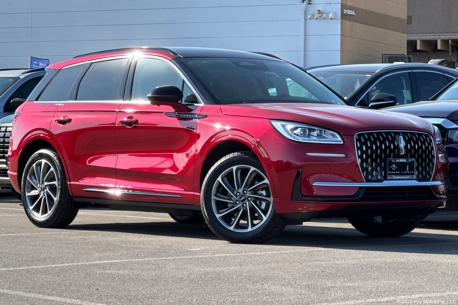New 2025 Lincoln Corsair Grand Touring w/ Equipment Group 301A AWD/4WD image 1