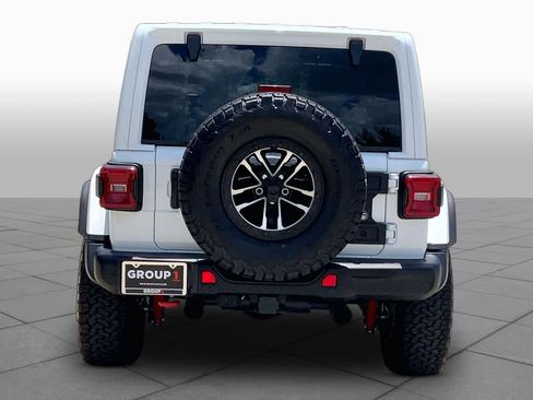 Used 2024 Jeep Wrangler Unlimited Rubicon AWD/4WD image 5