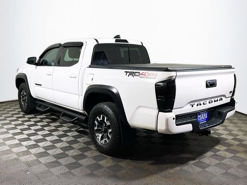 Certified 2023 Toyota Tacoma TRD Off-Road w/ Technology Package AWD/4WD image 5