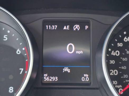 Used 2021 Volkswagen Tiguan SE AWD/4WD image 29
