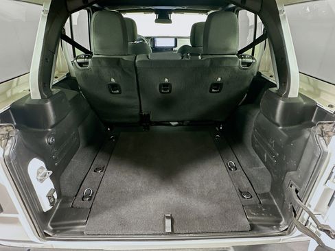 Used 2025 Jeep Wrangler Sport S image 26