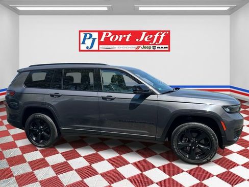 Used 2023 Jeep Grand Cherokee L Laredo AWD/4WD image 3