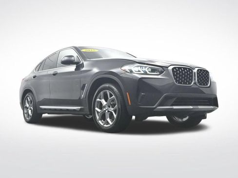 Used 2025 BMW X4 xDrive30i AWD/4WD image 42