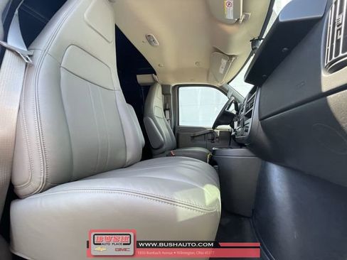 New 2025 Chevrolet Express 3500 w/ Driver Convenience Package image 24