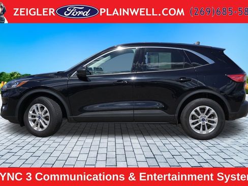 Used 2022 Ford Escape SE AWD/4WD image 2