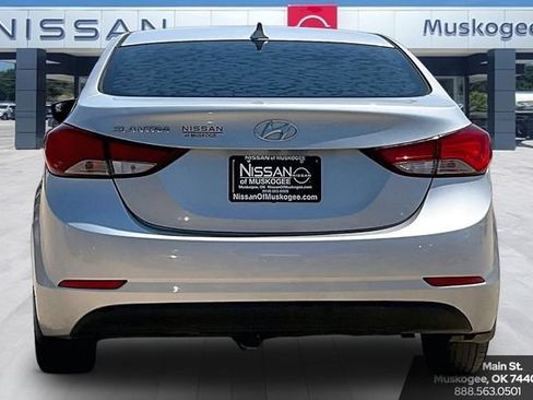 Used 2014 Hyundai Elantra SE FWD image 6