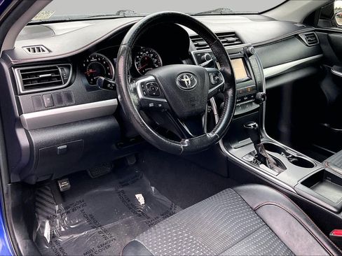 Used 2015 Toyota Camry SE FWD image 17