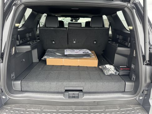 New 2026 Toyota 4Runner Limited AWD/4WD image 9