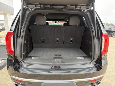 Used 2021 GMC Yukon Denali w/ Denali Premium Package RWD image 22