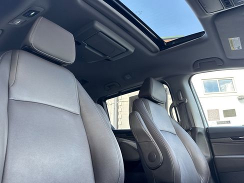 Used 2023 Honda Odyssey Touring image 16