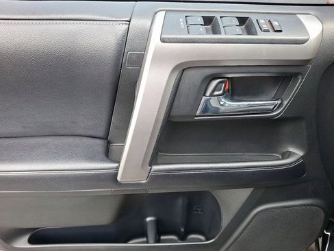 Used 2018 Toyota 4Runner SR5 image 14