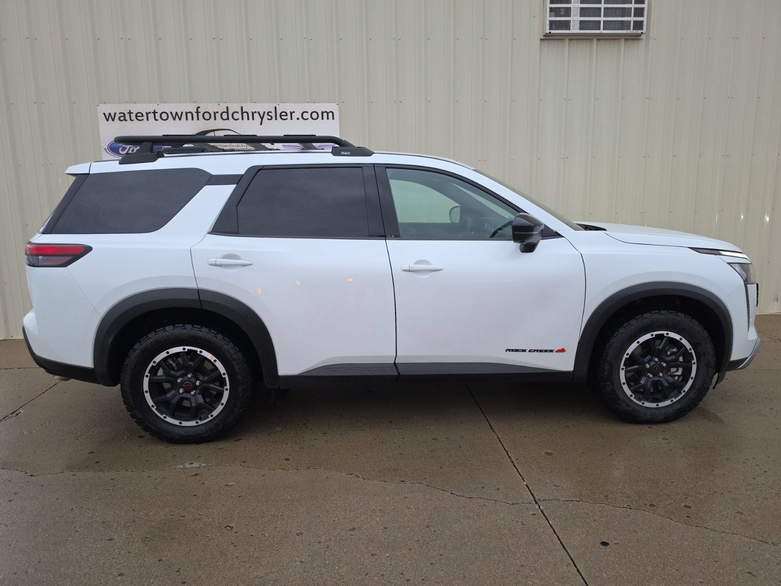 Used 2026 Nissan Pathfinder Rock Creek AWD/4WD image 1