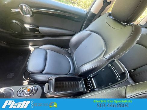 Used 2021 MINI Cooper SE w/ 6.5" Touchscreen Package FWD image 29