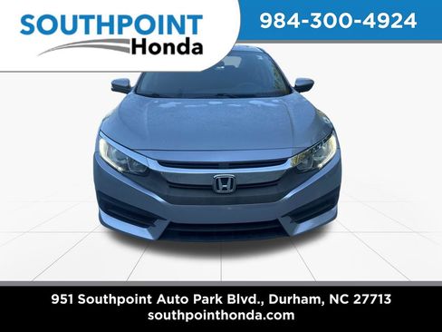 Used 2018 Honda Civic EX image 2