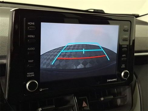 Used 2022 Toyota Corolla Cross LE image 4