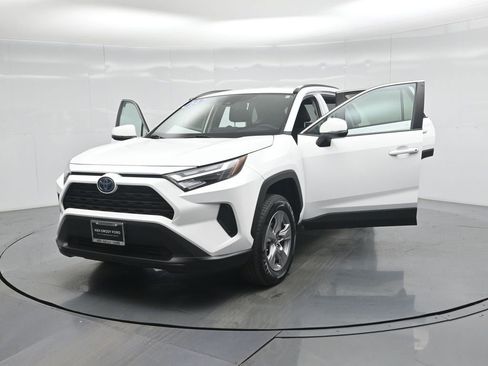 Used 2024 Toyota RAV4 LE image 30