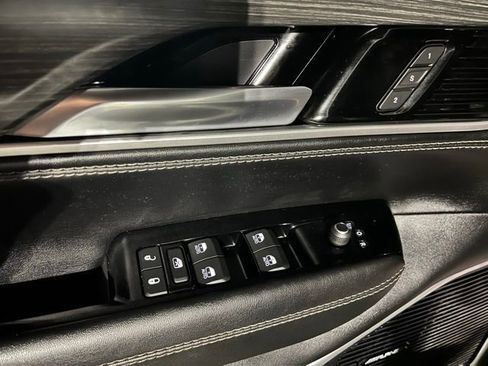 Used 2023 Jeep Wagoneer Series III w/ Convenience Group I image 19