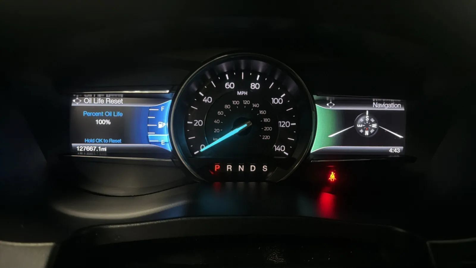 Used 2017 Ford Explorer XLT w/ Equipment Group 202A FWD image 12