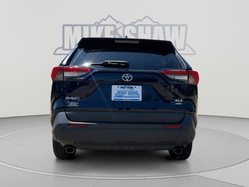 Used 2019 Toyota RAV4 XLE w/ Convenience Package AWD/4WD image 4