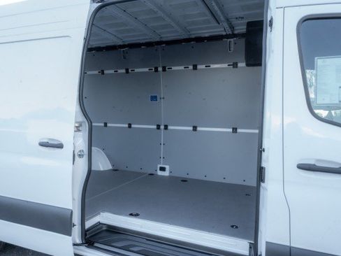 Used 2026 Mercedes-Benz Sprinter 2500 image 11