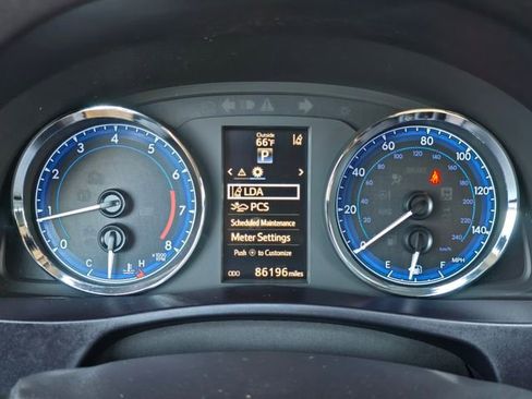 Used 2019 Toyota Corolla XSE FWD image 15