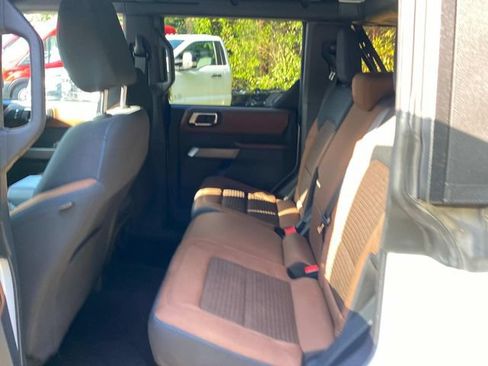 Used 2022 Ford Bronco Outer Banks AWD/4WD image 9