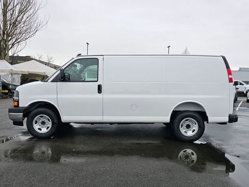New 2025 Chevrolet Express 3500 w/ Driver Convenience Package image 2