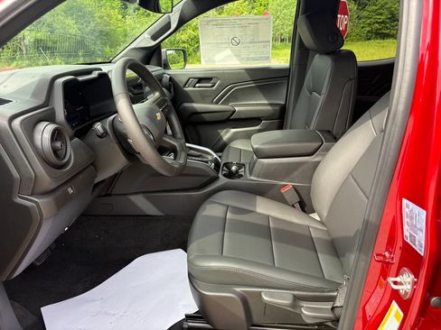 New 2026 Chevrolet Colorado W/T w/ WT Custom Package AWD/4WD image 15