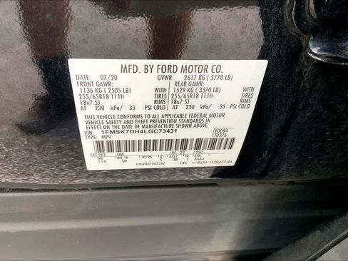 Certified 2020 Ford Explorer XLT w/ Equipment Group 202A RWD image 29