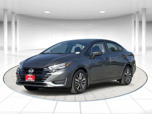 Used 2025 Nissan Versa SV w/ Trunk Package FWD image 1