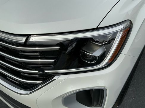 New 2026 Volkswagen Atlas SEL image 25