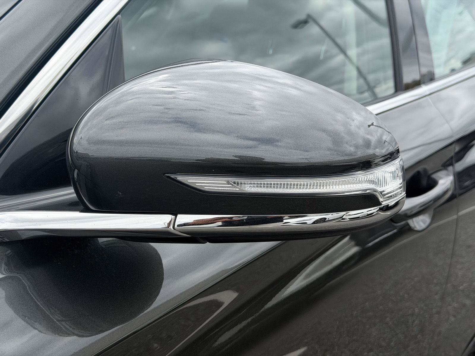 Used 2026 Genesis G70 2.5T RWD image 7