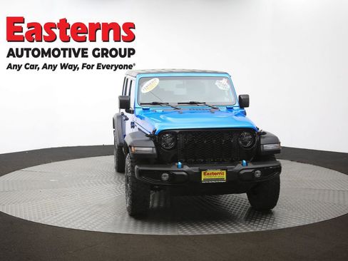 Used 2023 Jeep Wrangler Unlimited w/ Cold Weather Group AWD/4WD image 54
