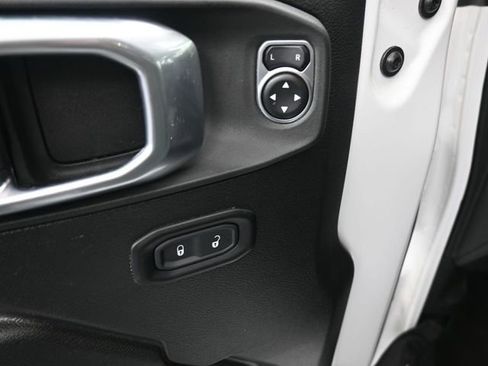 Used 2024 Jeep Wrangler Sport S image 13