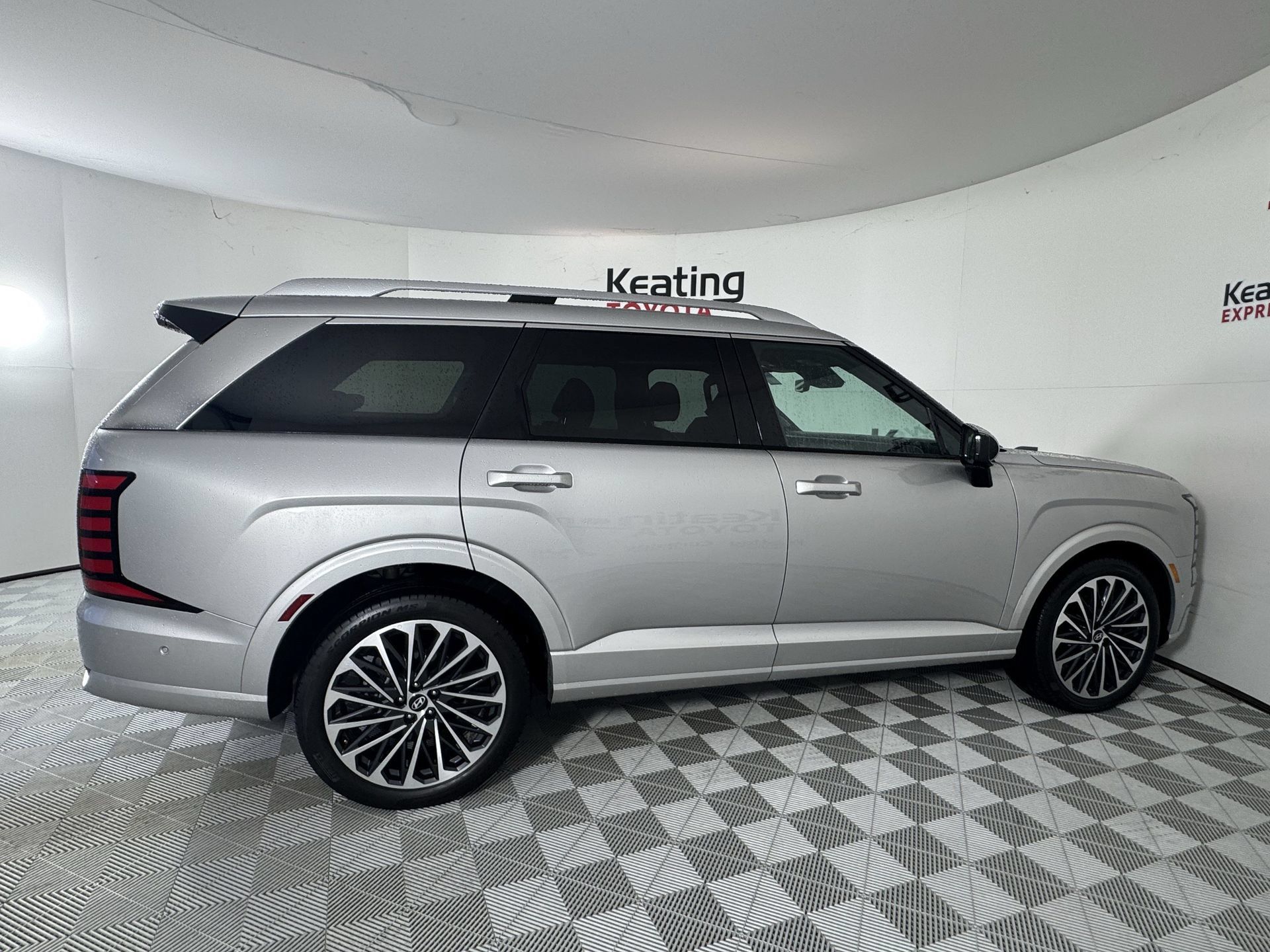 Used 2026 Hyundai Palisade Calligraphy FWD image 4