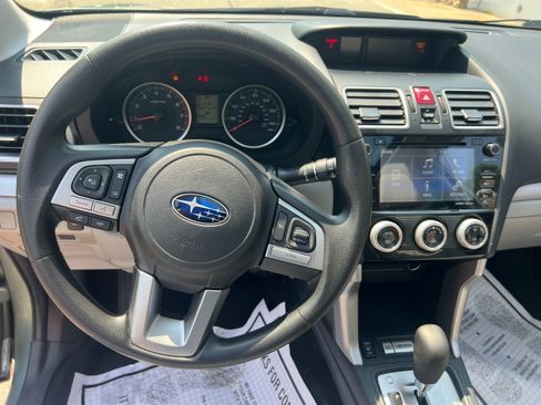 Used 2018 Subaru Forester 2.5i Premium w/ All-Weather Package AWD/4WD image 13