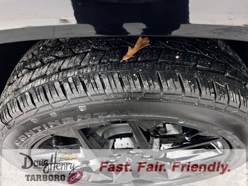 New 2026 Chevrolet Traverse RS w/ LPO, Floor Liner Package FWD image 18