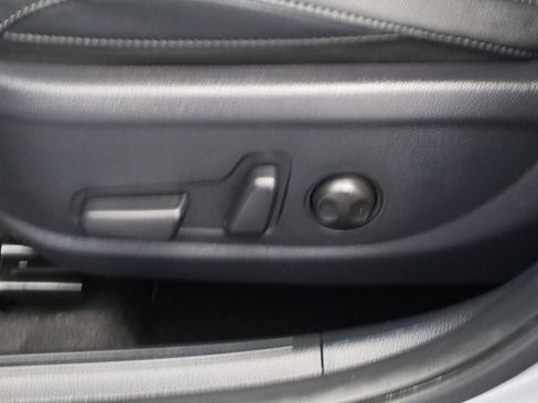 Used 2024 Kia Seltos EX FWD image 20