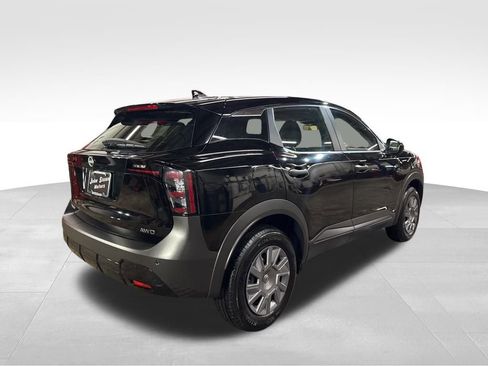 Certified 2025 Nissan Kicks S image 5