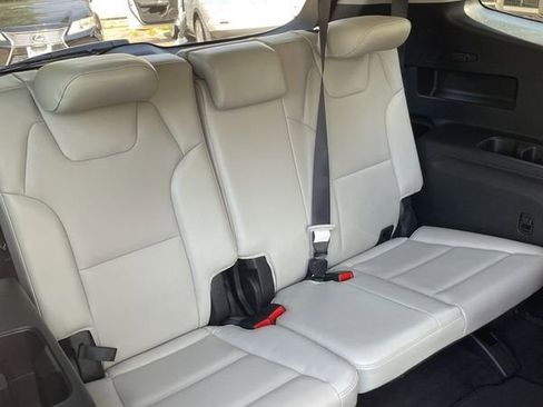 Used 2022 Kia Telluride EX w/ EX Premium Package FWD image 16