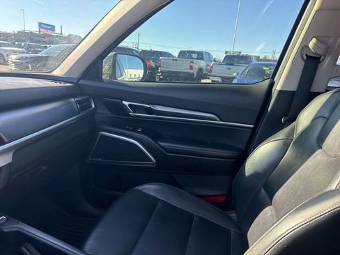 Used 2021 Kia Telluride S image 18