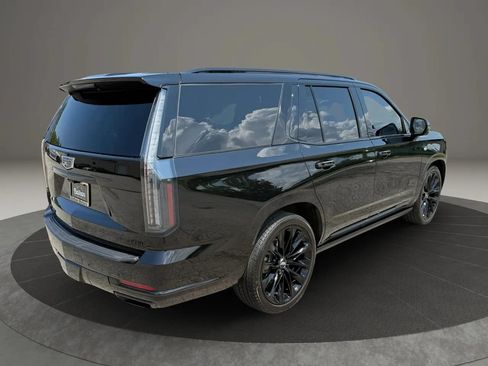 Used 2025 Cadillac Escalade Sport Platinum w/ LPO, ONYX Package AWD/4WD image 6