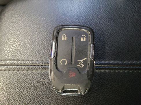 Used 2020 GMC Terrain SLE w/ Driver Convenience Package FWD image 32