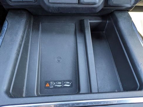 Used 2022 Chevrolet Silverado 3500 High Country AWD/4WD image 42