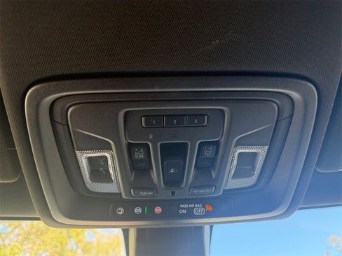 Used 2020 Chevrolet Silverado 1500 High Country w/ Technology Package image 26