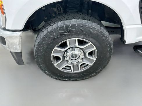 Used 2023 Ford F250 Lariat AWD/4WD image 27
