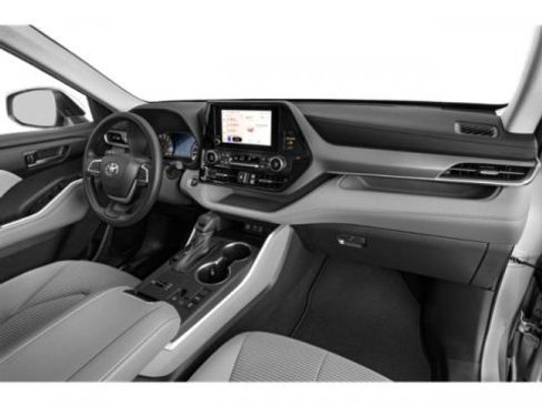 Used 2023 Toyota Highlander LE AWD/4WD image 18