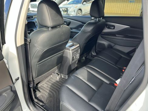Used 2024 Nissan Murano SV w/ SV Midnight Edition Package image 17