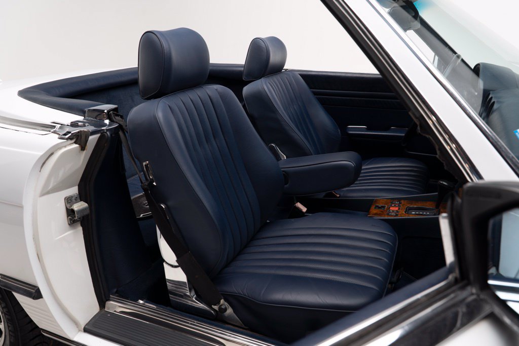 Used 1988 Mercedes-Benz 560 SL image 40